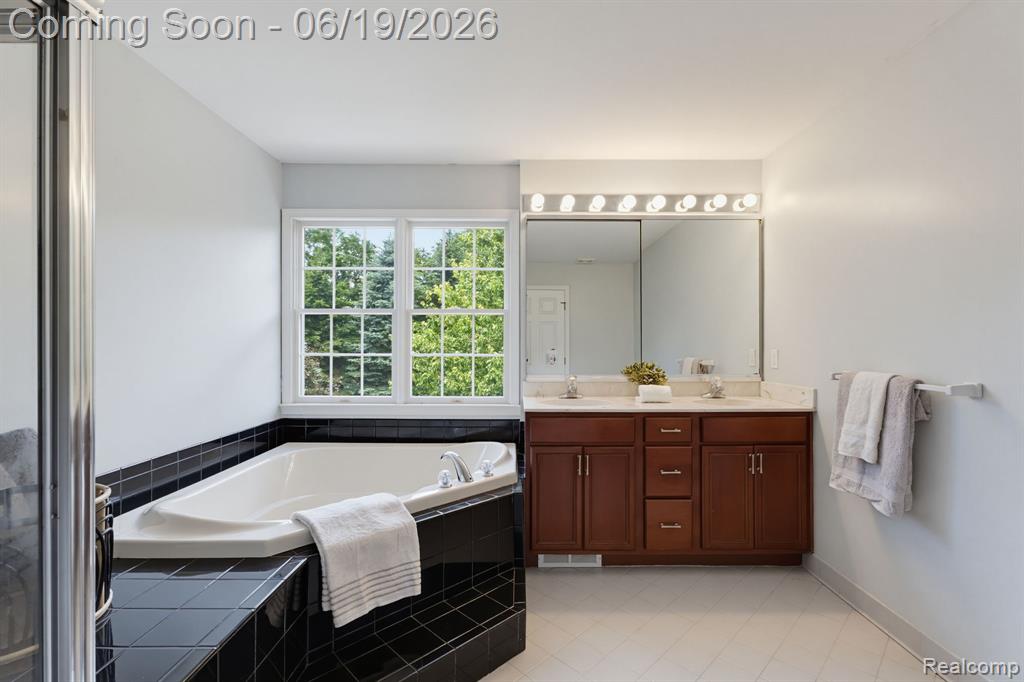 25035 Samoset Court Novi, MI 48374 - Photo 24 of 54