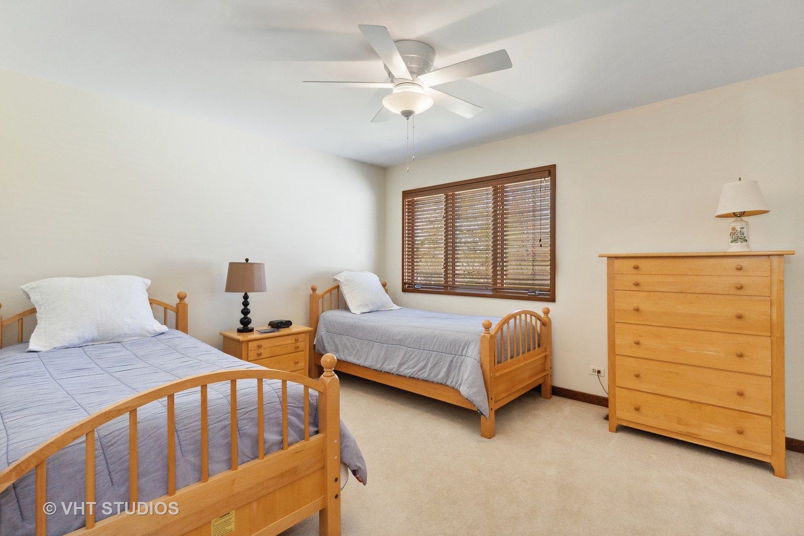 770 Valley Road Lake Forest, IL 60045 - Photo 18 of 29 a bedroom with two beds and window