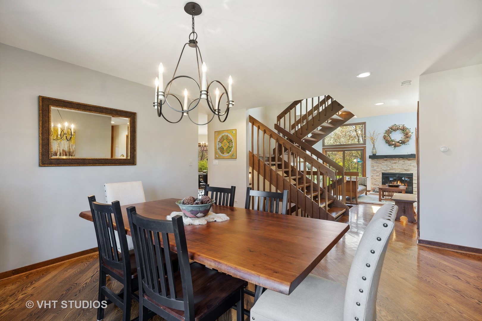 770 Valley Road Lake Forest, IL 60045 - Photo 3 of 29 a view of a dining room with furniture and wooden floor