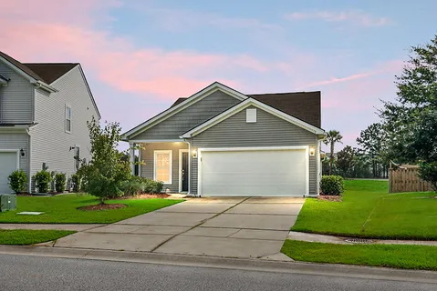 $335,000 | 102 Chaste Tree Circle, Goose Creek, SC 29445
