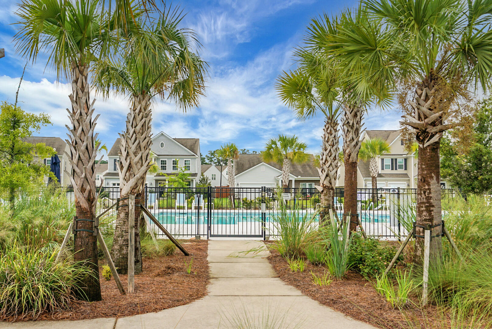 102 Chaste Tree Circle Goose Creek, SC 29445 - Photo 4 of 40 DSC07556