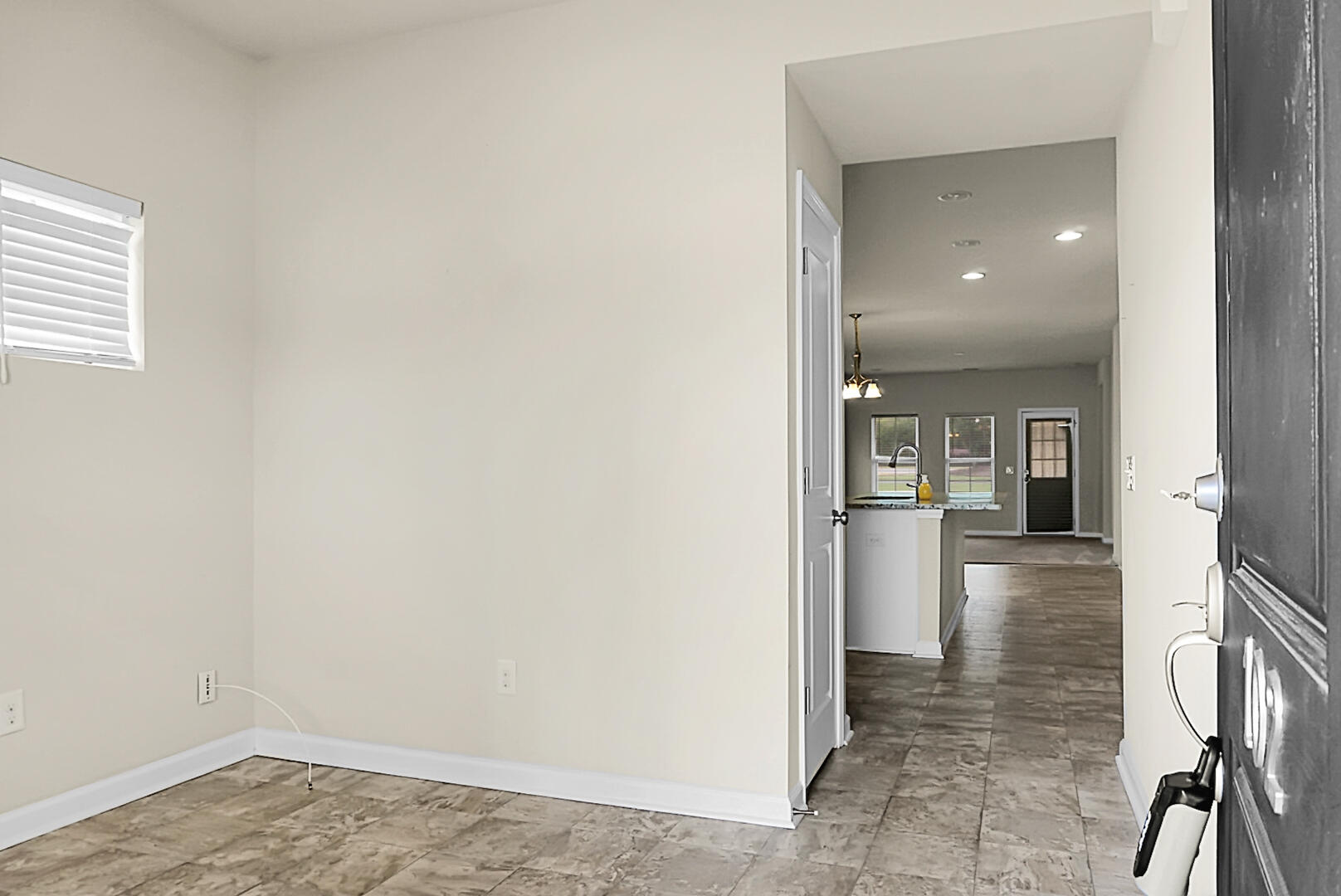 102 Chaste Tree Circle Goose Creek, SC 29445 - Photo 5 of 40 DSC07583