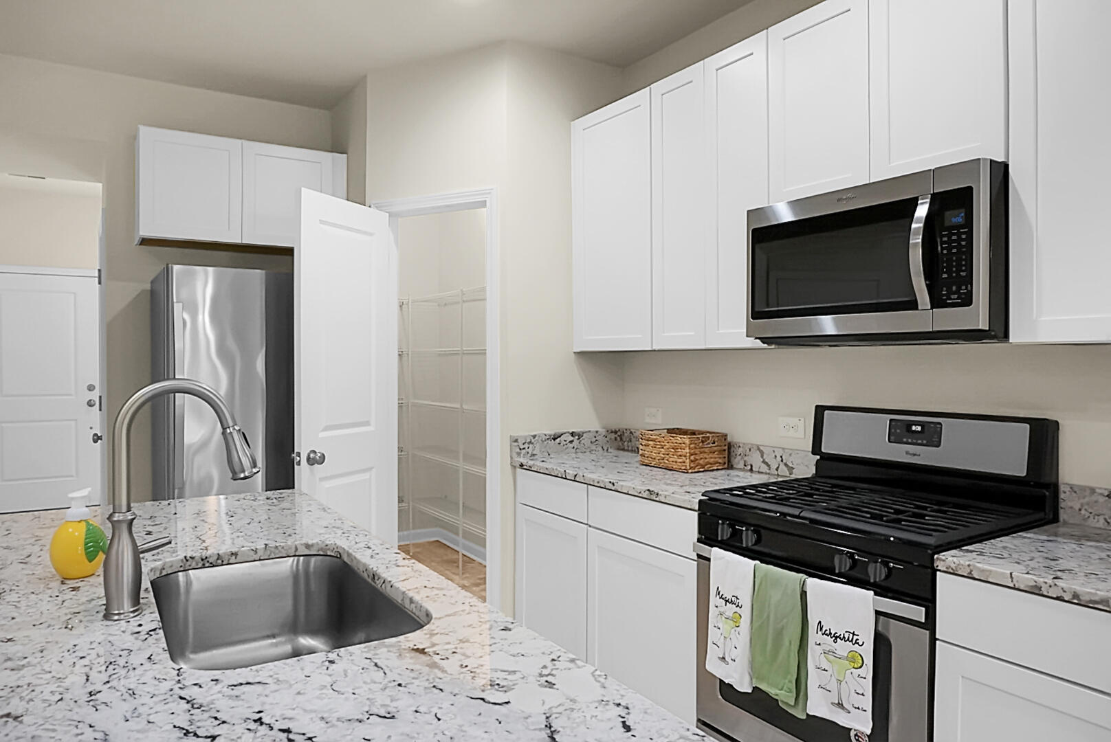 102 Chaste Tree Circle Goose Creek, SC 29445 - Photo 10 of 40 DSC07613