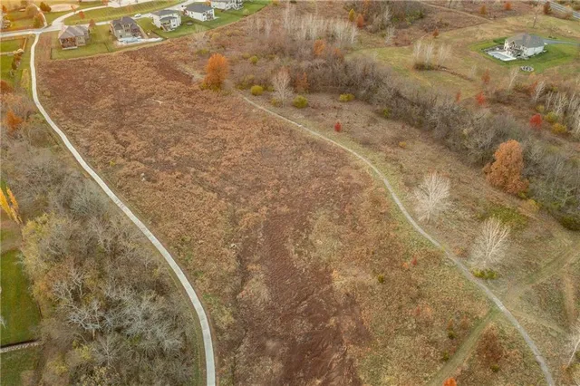 $269,900 | 805 East Outer Belt Road, Greenwood, MO 64034