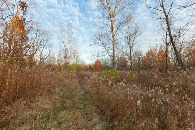 $269,900 | 805 East Outer Belt Road, Greenwood, MO 64034