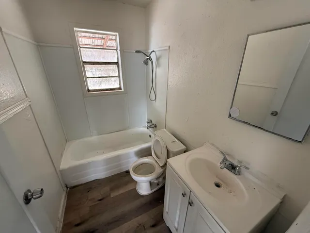 $900 | 2806 East 30th Street, Lubbock, TX 79404