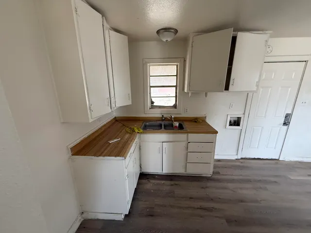 $900 | 2806 East 30th Street, Lubbock, TX 79404