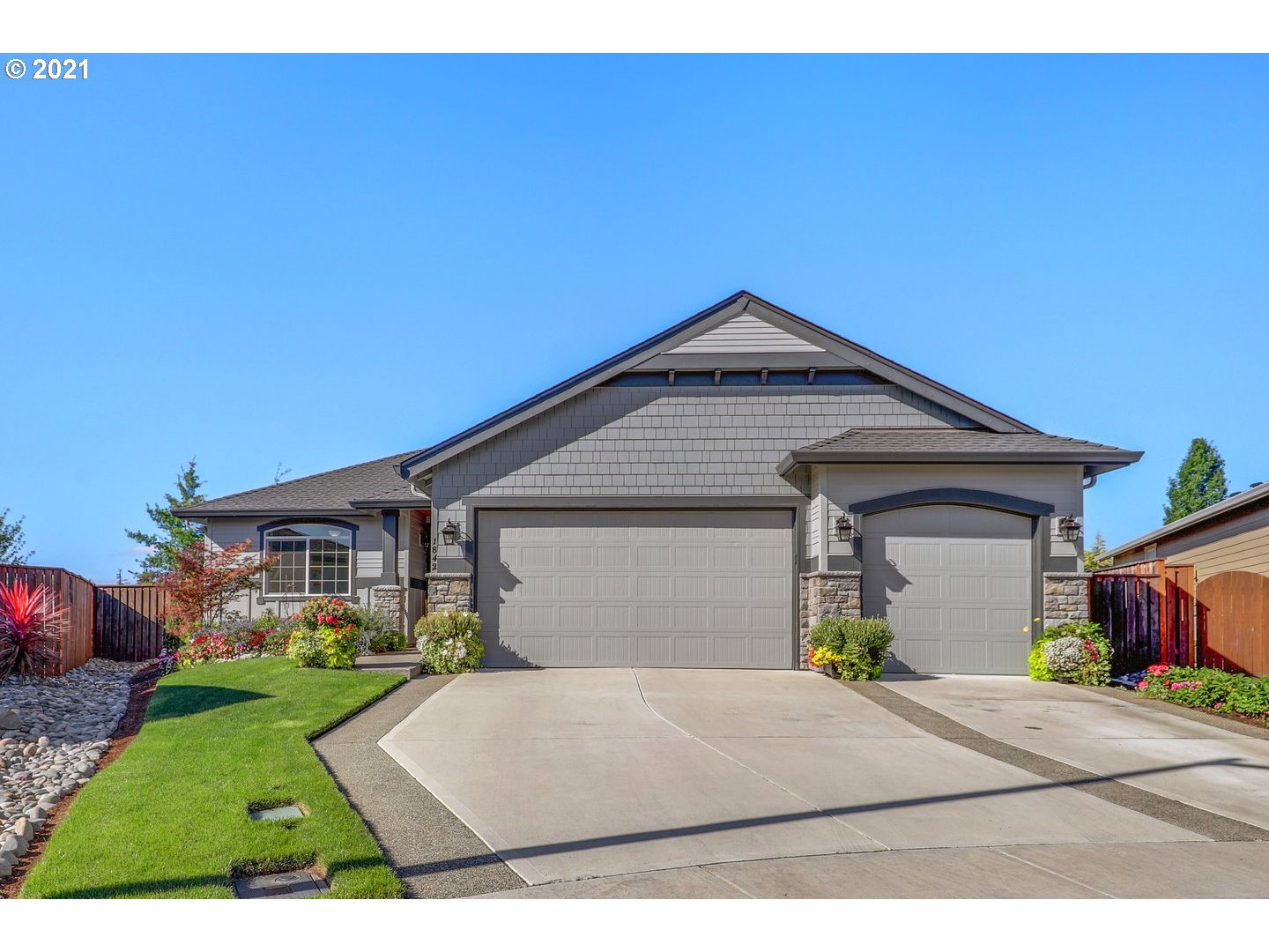 1842 South Pintail Court Ridgefield, WA 98642 - Photo 1 of 32