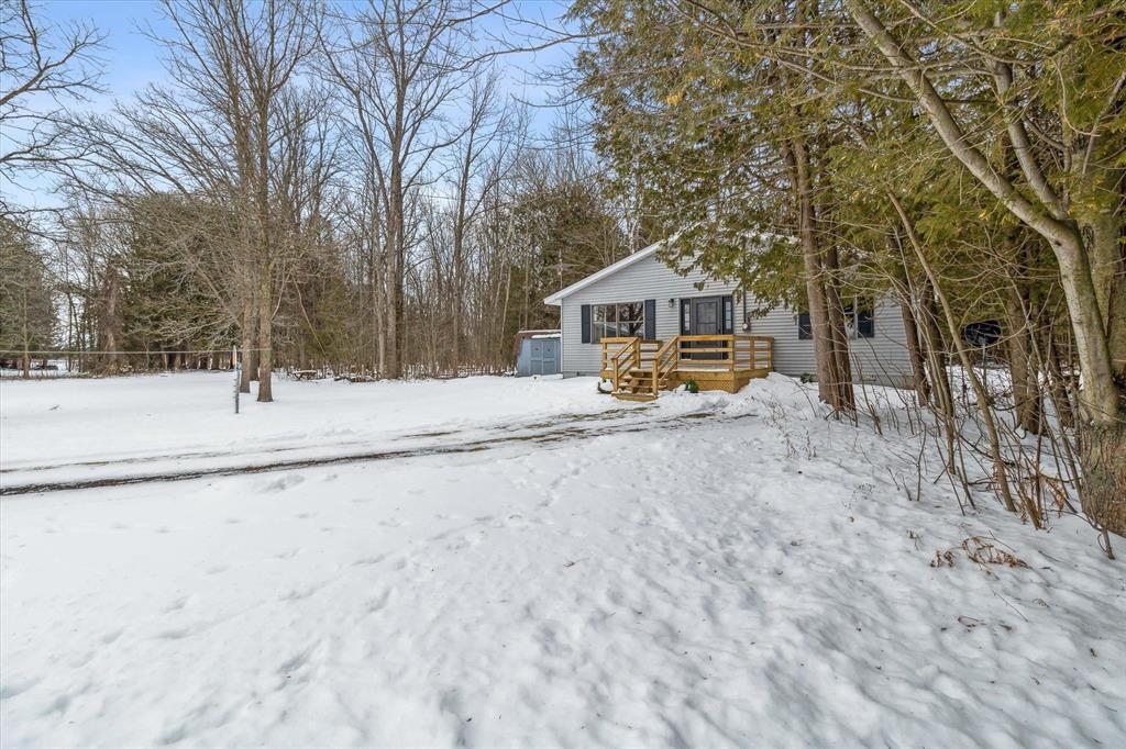 4344 Pinconning Road Rhodes, MI 48652 - Photo 6 of 37