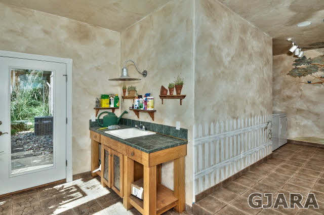 887 25 Road Grand Junction, CO 81505 - Photo 16 of 42 a view of an entryway door