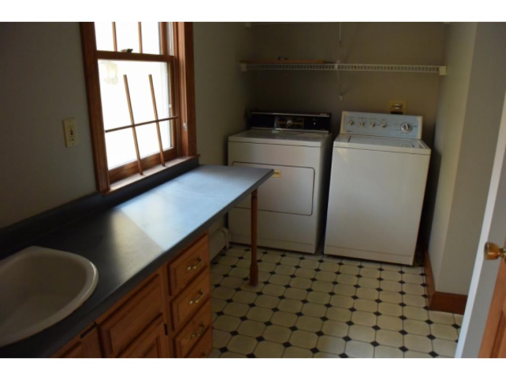 223 South Hill Road New Boston, NH 03070 - Photo 6 of 30 Gallery Image 6
