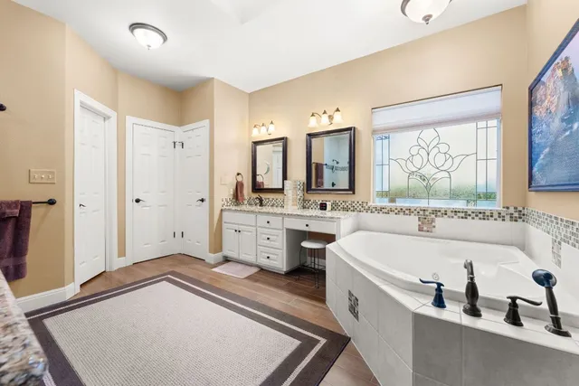 $1,050,000 | 4 Tiburon Drive, Austin, TX 78738