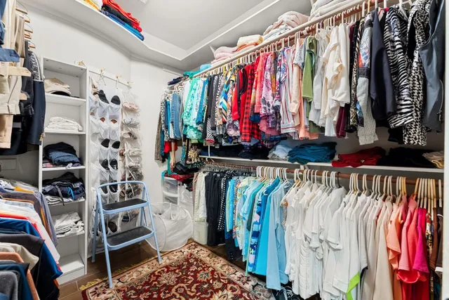 $1,050,000 | 4 Tiburon Drive, Austin, TX 78738