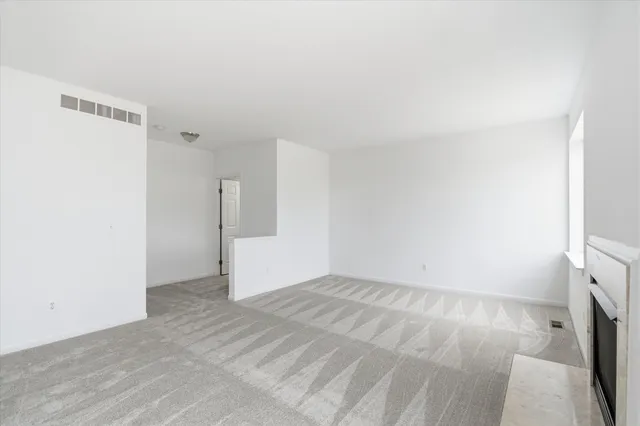 $349,900 | 1720 Bridgewater Drive, Ypsilanti, MI 48198