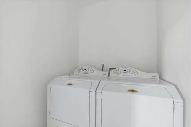 $349,900 | 1720 Bridgewater Drive, Ypsilanti, MI 48198