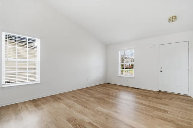 $349,900 | 1720 Bridgewater Drive, Ypsilanti, MI 48198