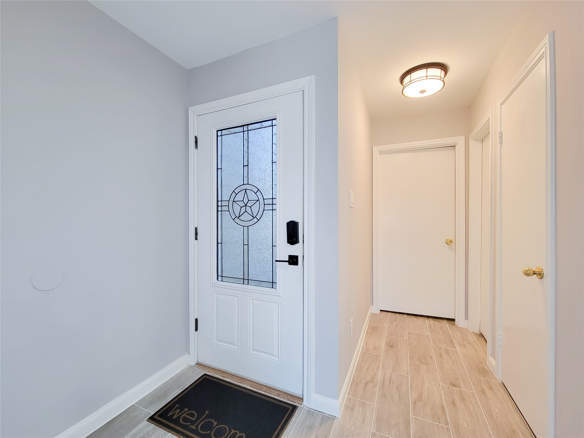 10 April Point Drive South Conroe, TX 77356 - Photo 4 of 28