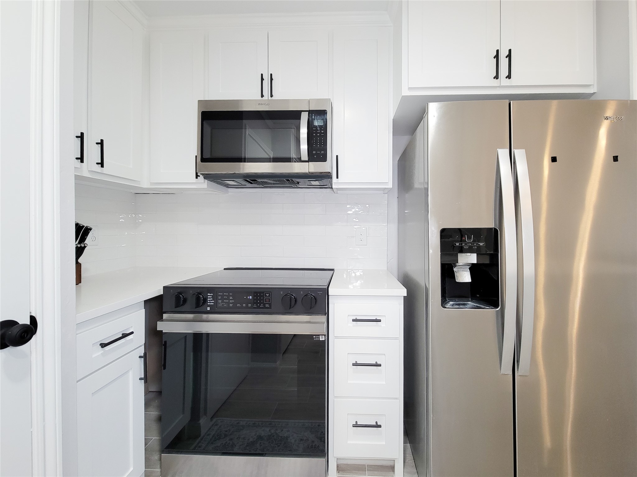 10 April Point Drive South Conroe, TX 77356 - Photo 5 of 28