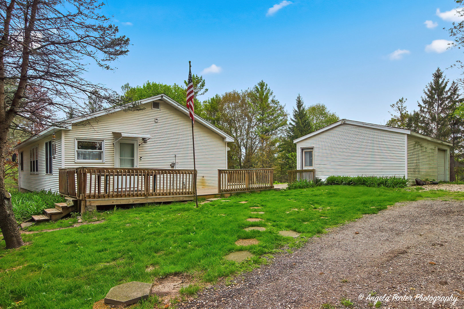 27580 Brandenburg Road Ingleside, IL 60041 - Photo 2 of 31