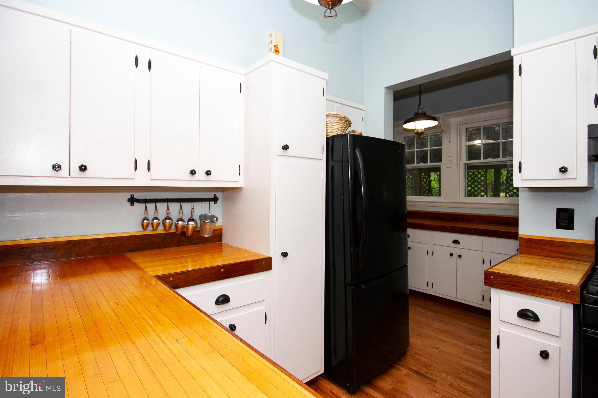 412 Kensington Road Baltimore, MD 21229 - Photo 13 of 30 Kitchen