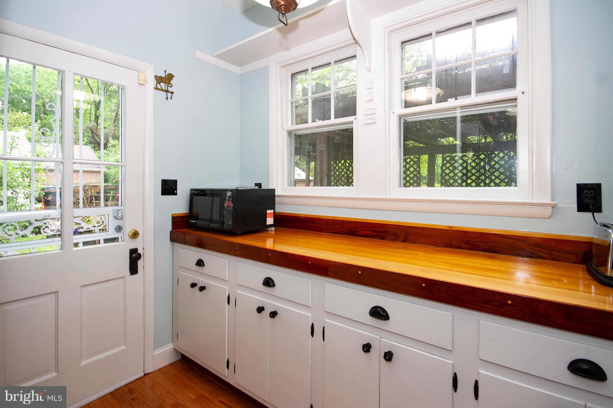 412 Kensington Road Baltimore, MD 21229 - Photo 15 of 30 Kitchen