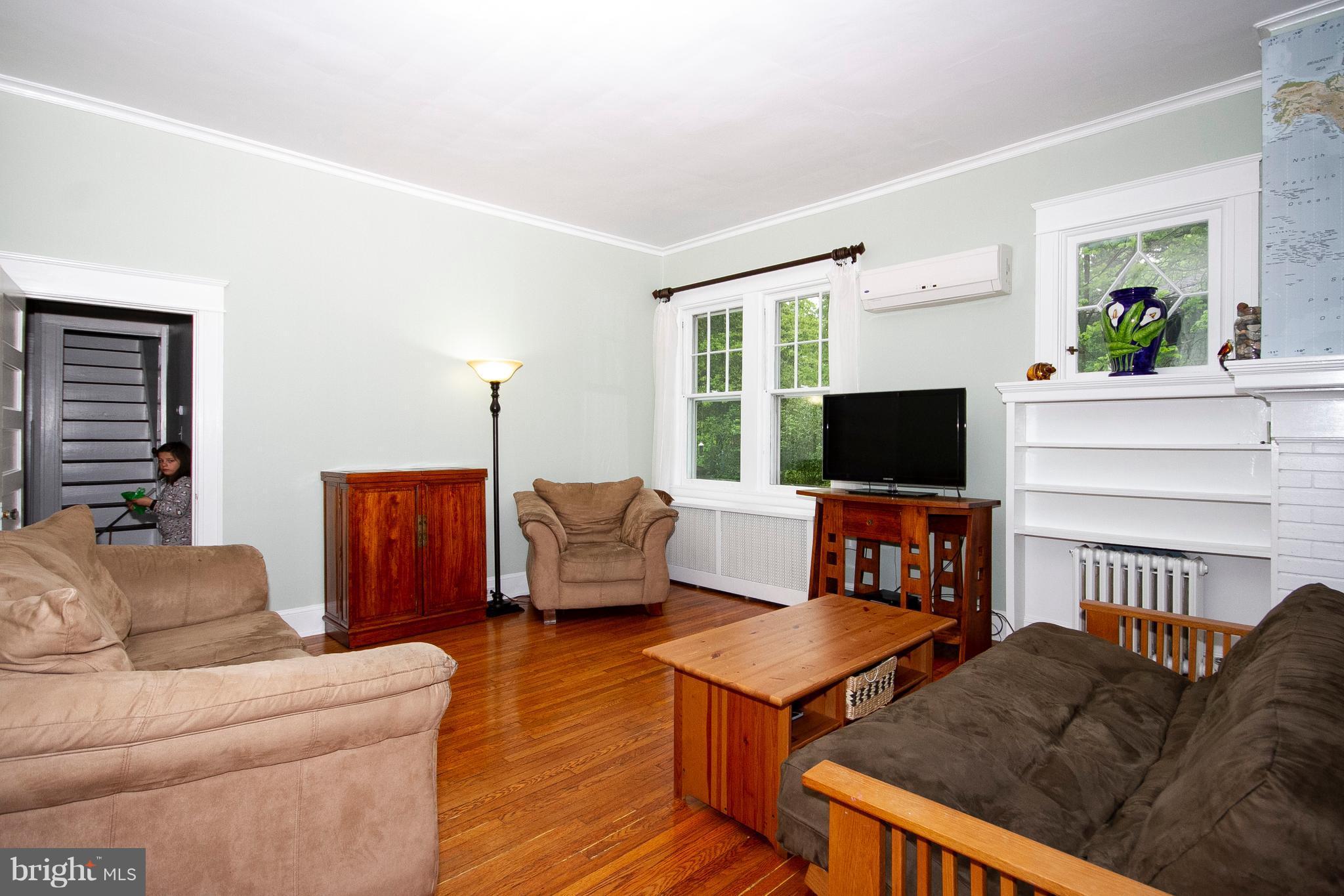 412 Kensington Road Baltimore, MD 21229 - Photo 7 of 30 View
