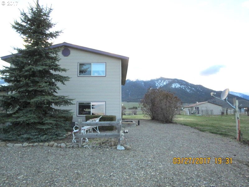 44492 Pocahontas Road Baker City, OR 97814 - Photo 16 of 32 Gallery Image 16