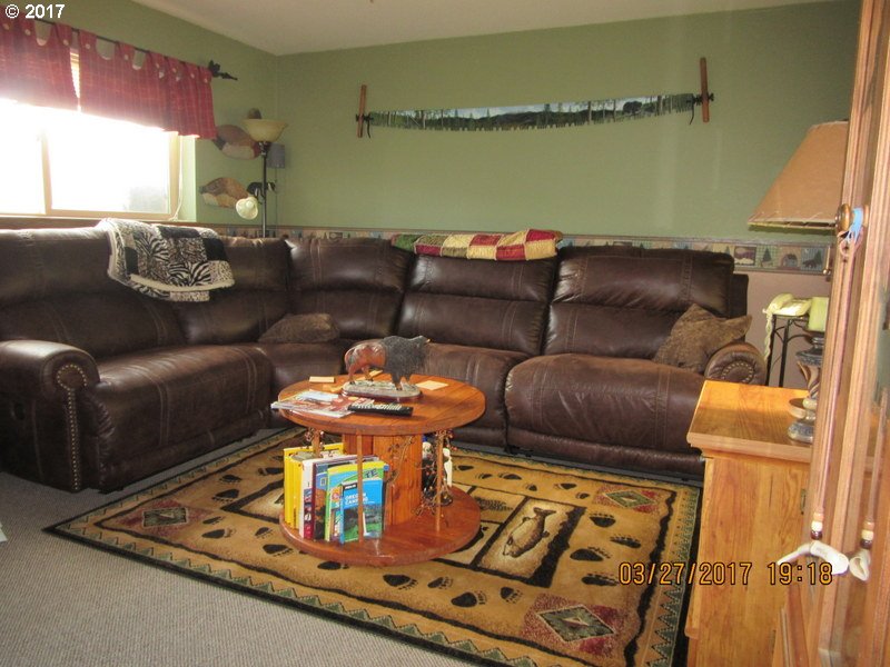 44492 Pocahontas Road Baker City, OR 97814 - Photo 4 of 32 Gallery Image 4
