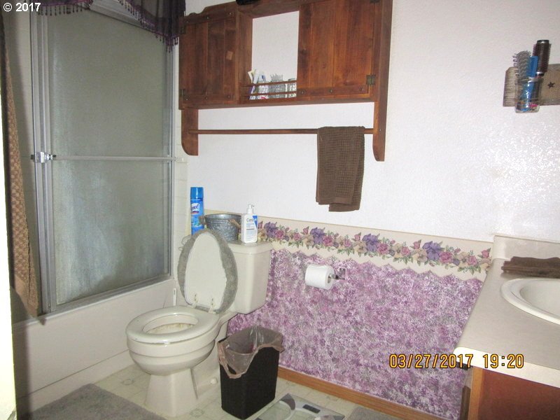 44492 Pocahontas Road Baker City, OR 97814 - Photo 9 of 32 Gallery Image 9