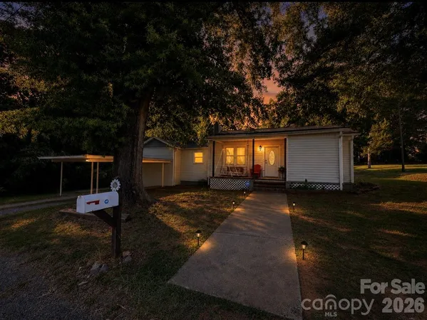 $240,000 | 525 Shinn Circle, Norwood, NC 28128