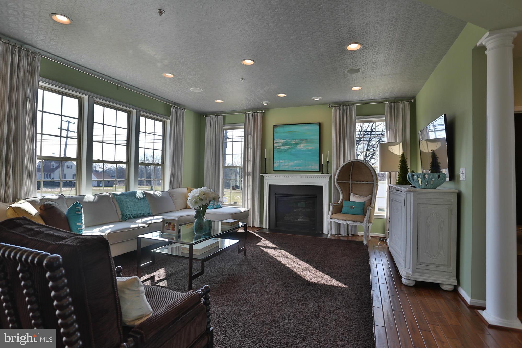 9401 Cross Road Perry Hall, MD 21128 - Photo 5 of 30 Family Room