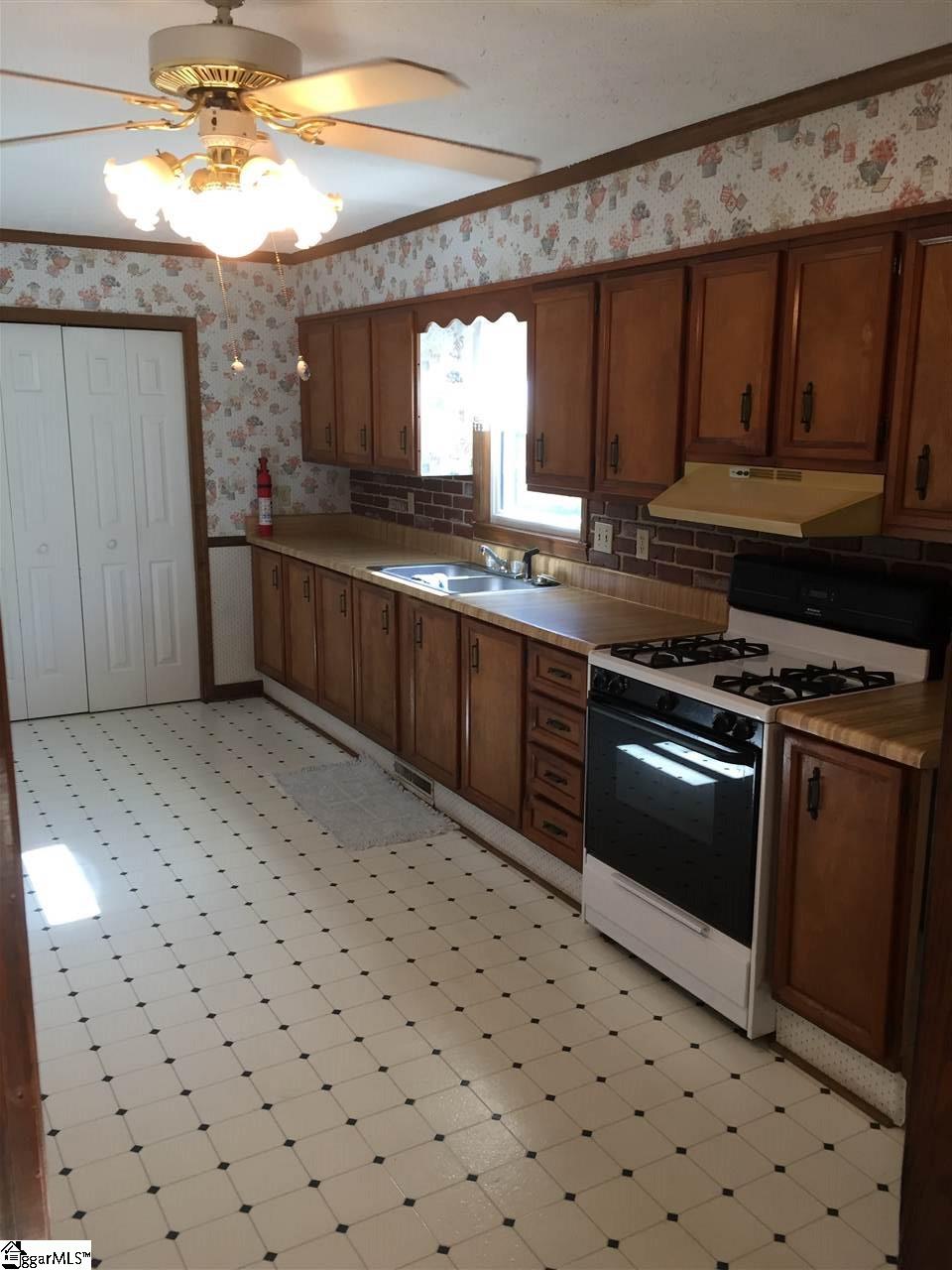 300 Cason Road Piedmont, SC 29673 - Photo 2 of 15 Gallery Image 2