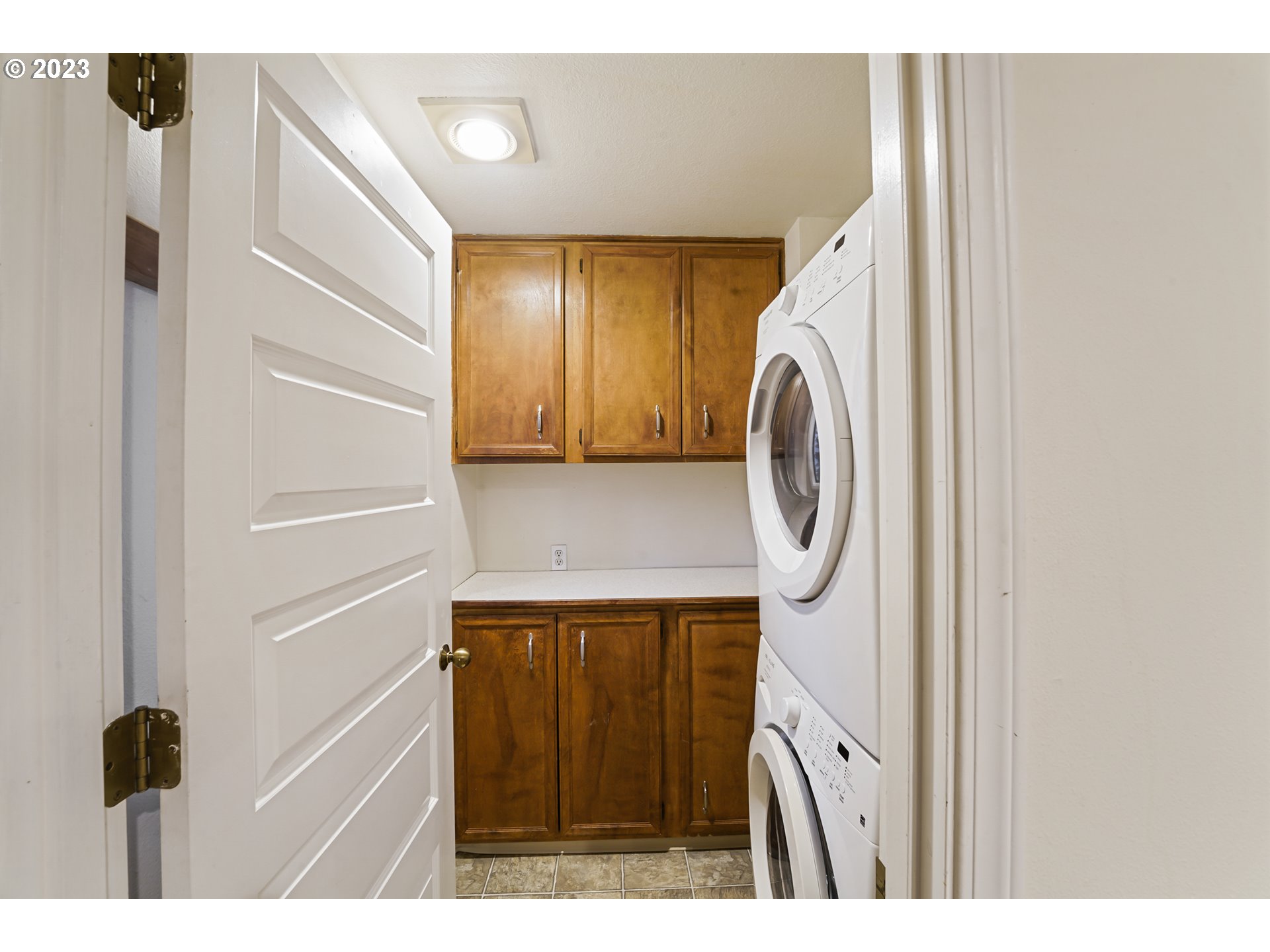 3431 Timberline Drive Eugene, OR 97405 - Photo 16 of 39