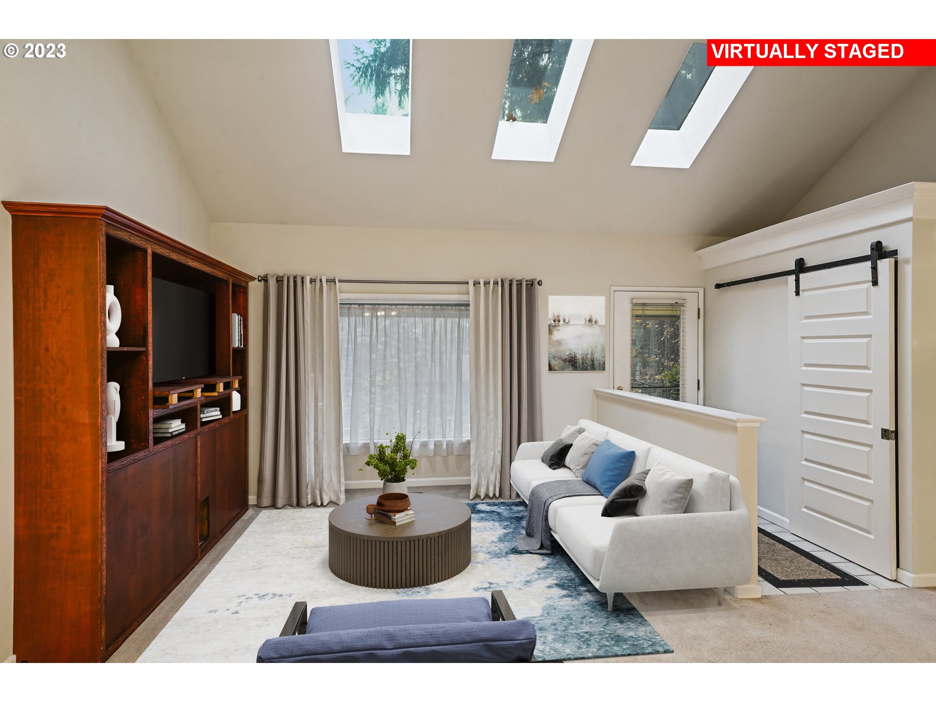 3431 Timberline Drive Eugene, OR 97405 - Photo 5 of 39 a living room with furniture and potted plant