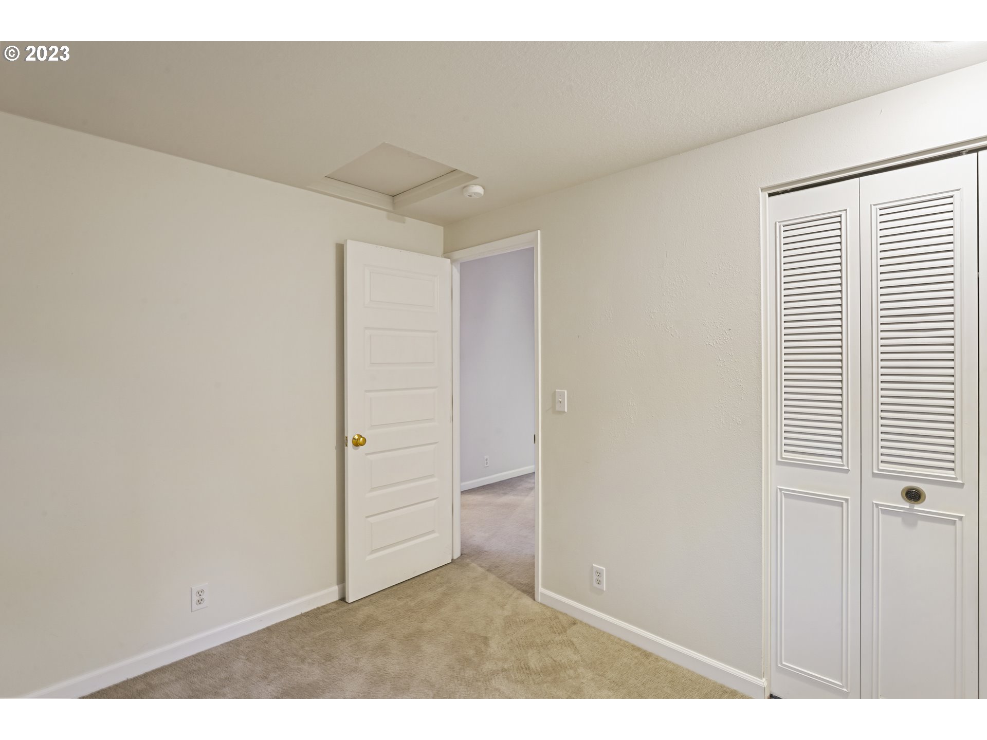 3431 Timberline Drive Eugene, OR 97405 - Photo 9 of 39 a view interior of a house