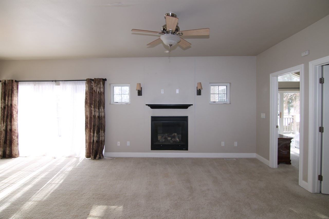 1913 Meadow Ridge Lane Iowa City, IA 52245 - Photo 6 of 19 Gallery Image 6