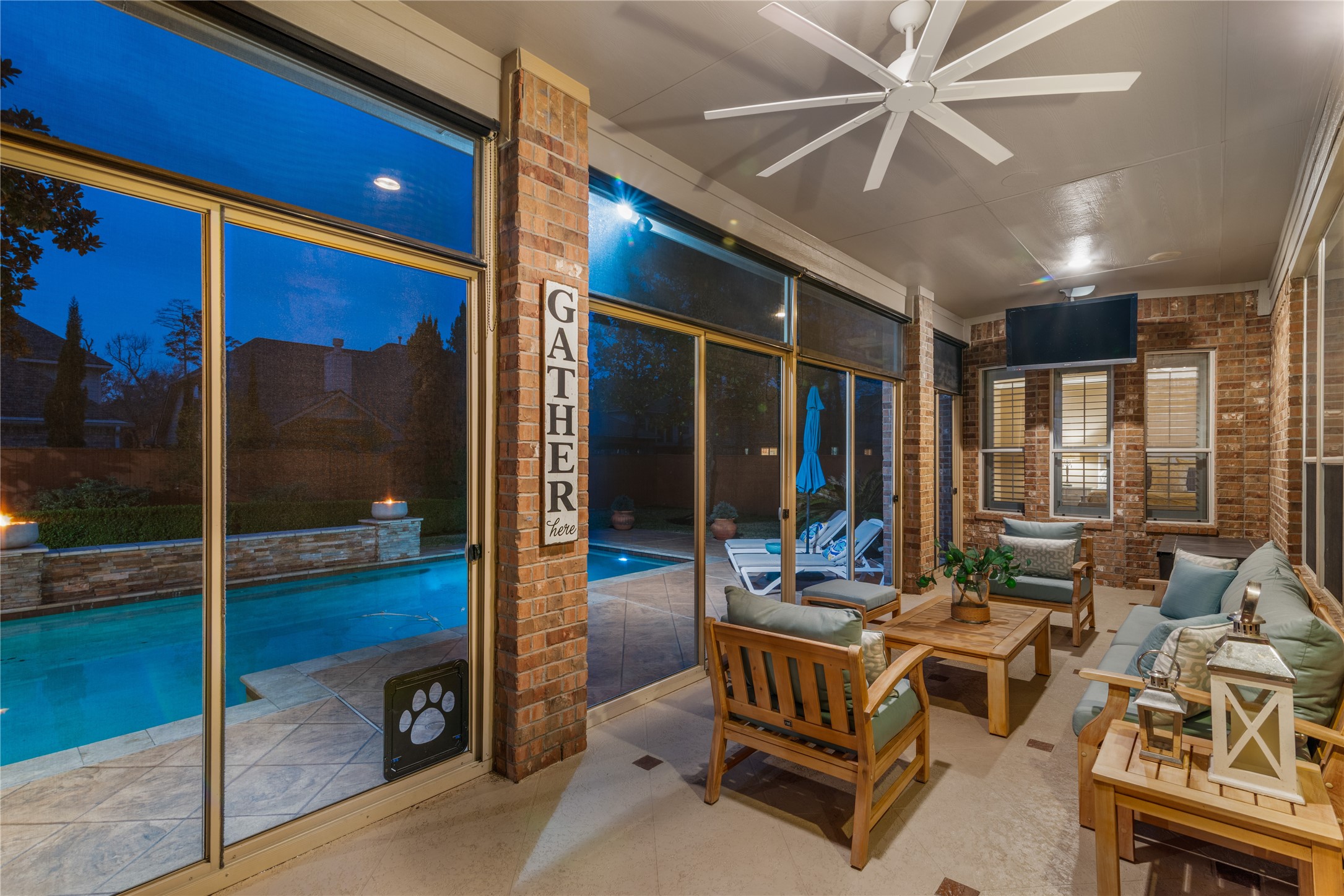 155 South Arrow Canyon Circle Spring, TX 77389 - Photo 35 of 49 Imagine spending a nice evening in this private backyard patio.
