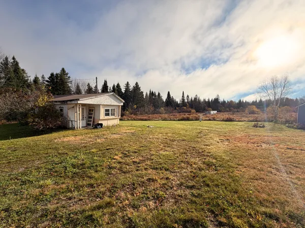 $47,500 | 1227 Frenchville Road, Ashland, ME 04732