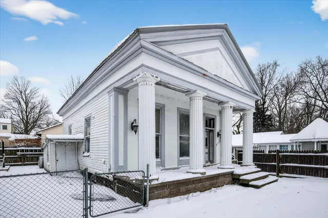 $240,000 | 1008 Oak Street, Niles, MI 49120