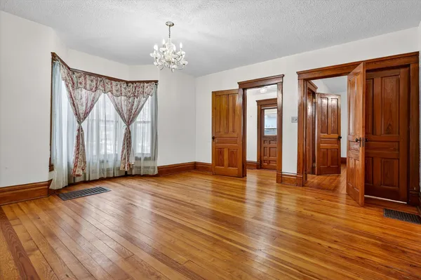 $240,000 | 1008 Oak Street, Niles, MI 49120