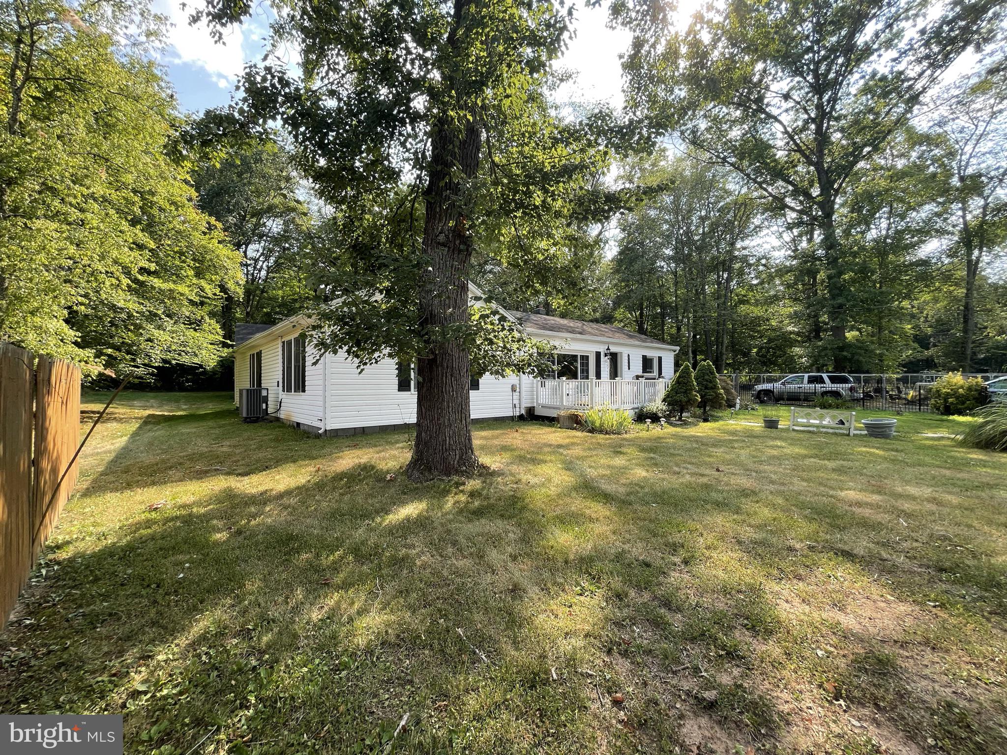 8013 Leland Road Manassas, VA 20111 - Photo 4 of 7 Gallery Image 4