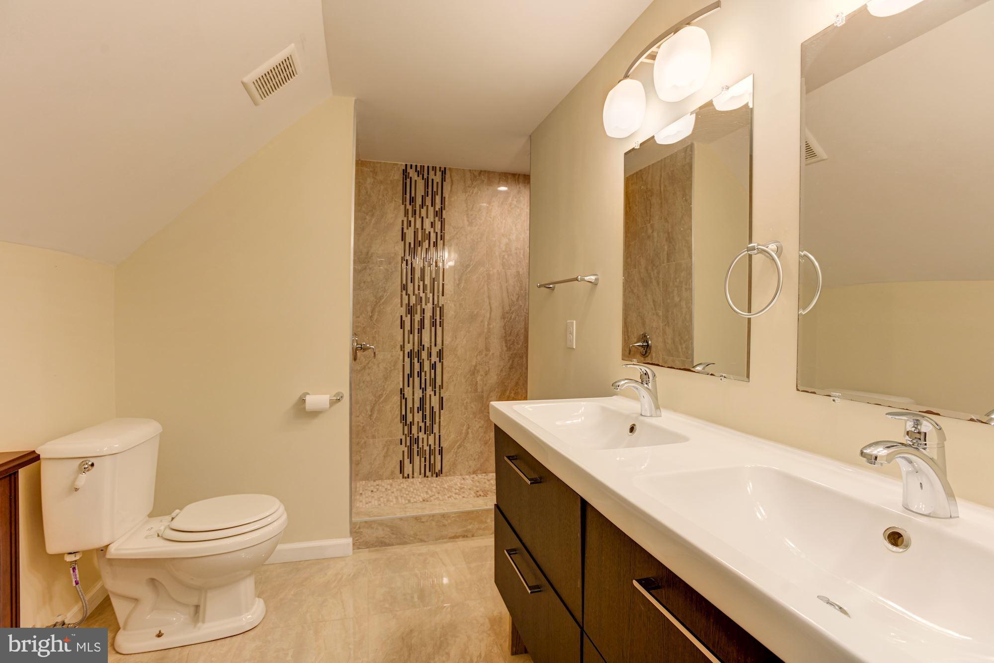 5 Northland Road Baltimore, MD 21207 - Photo 20 of 33 Primary Suite Bathroom