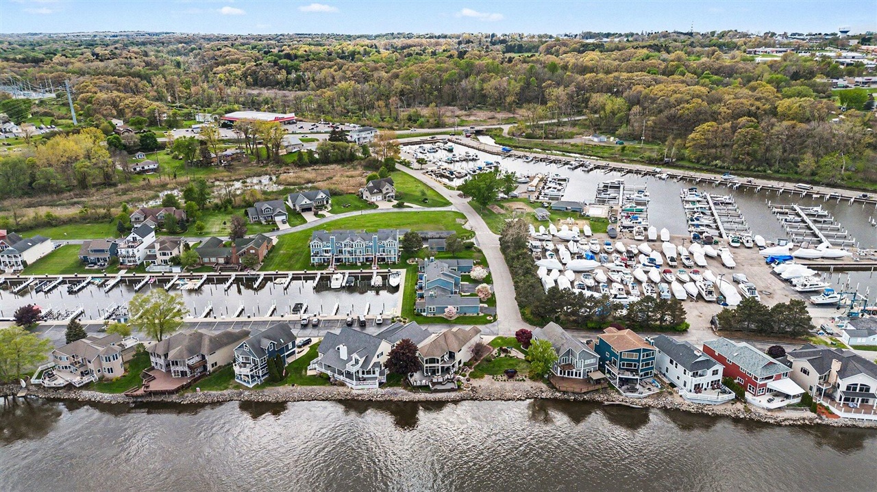 2309 Riverside Pointe Drive St. Joseph, MI 49085 - Photo 19 of 31