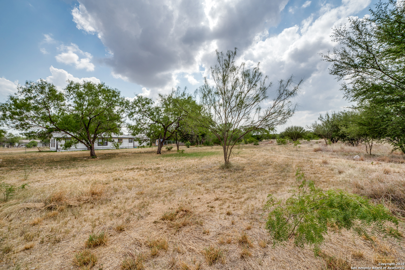 13839 Somerset Road Von Ormy, TX 78073 - Photo 9 of 17