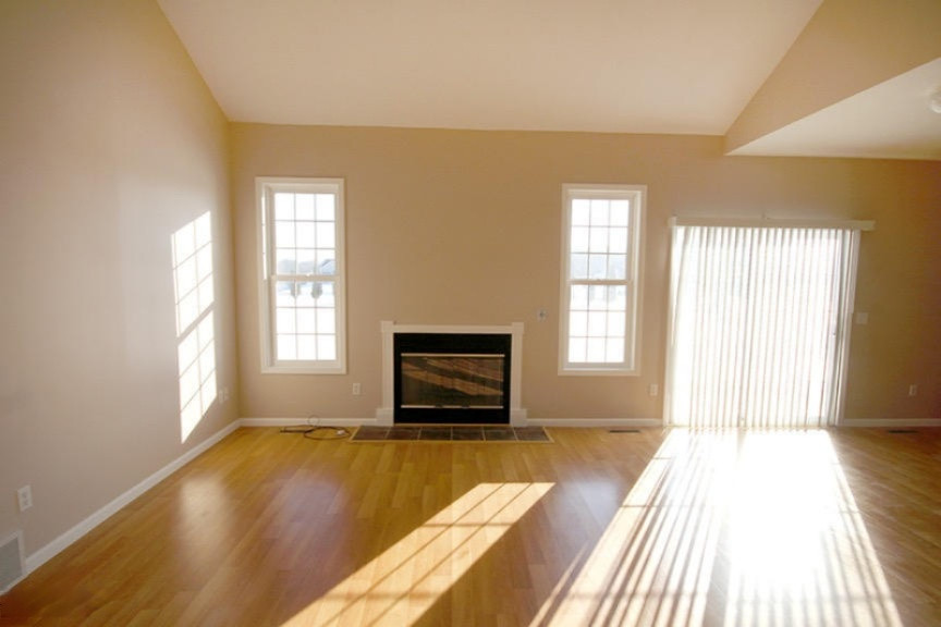 2330 East Geyer Road Niles, MI 49120 - Photo 3 of 16 Livingroom