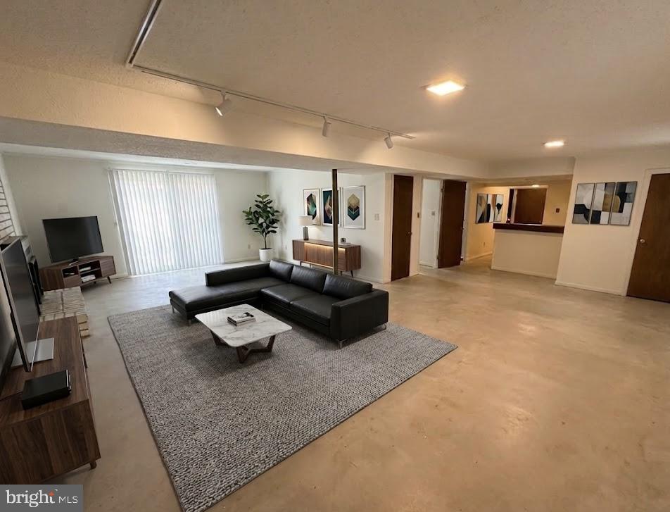 6807 Robinia Road Temple Hills, MD 20748 - Photo 41 of 42 Gallery Image 41