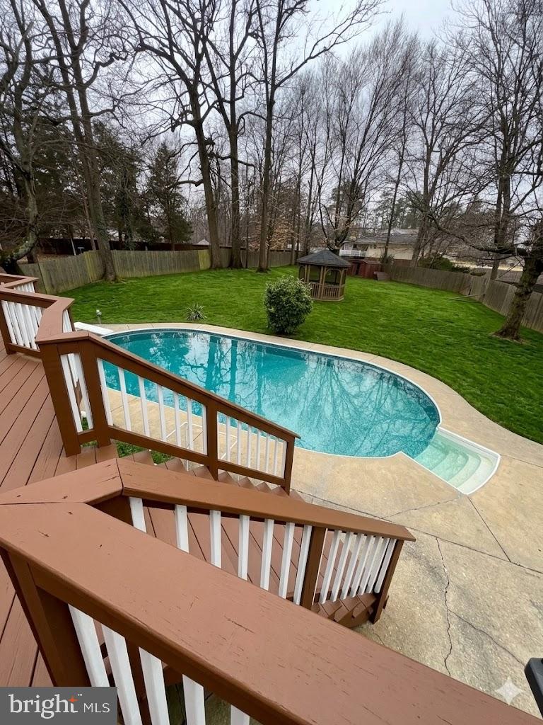 6807 Robinia Road Temple Hills, MD 20748 - Photo 6 of 42 Gallery Image 6