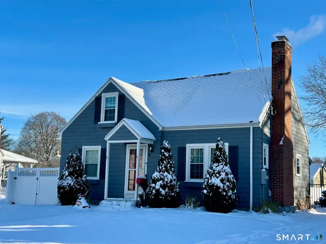 $384,999 | 9 Robin Road, Manchester, CT 06042