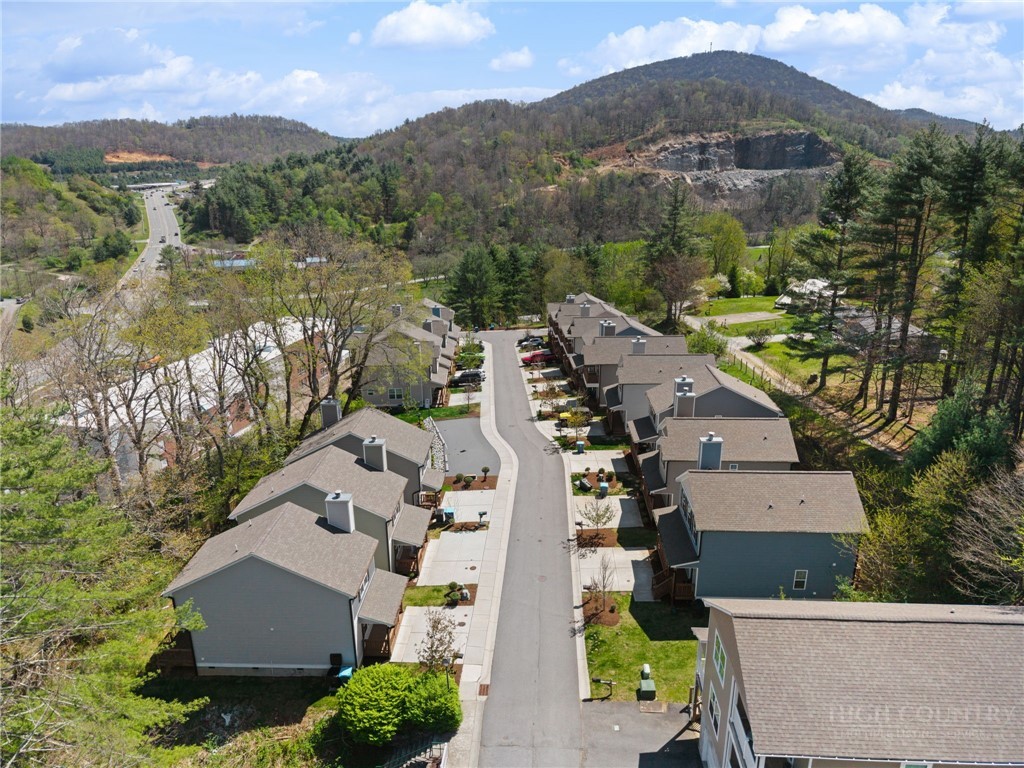 228 Stratford Lane Boone, NC 28607 - Photo 32 of 33 an aerial view of multiple house