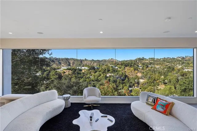 $3,600,000 | 9716 Oak Pass Road, Beverly Hills, CA 90210
